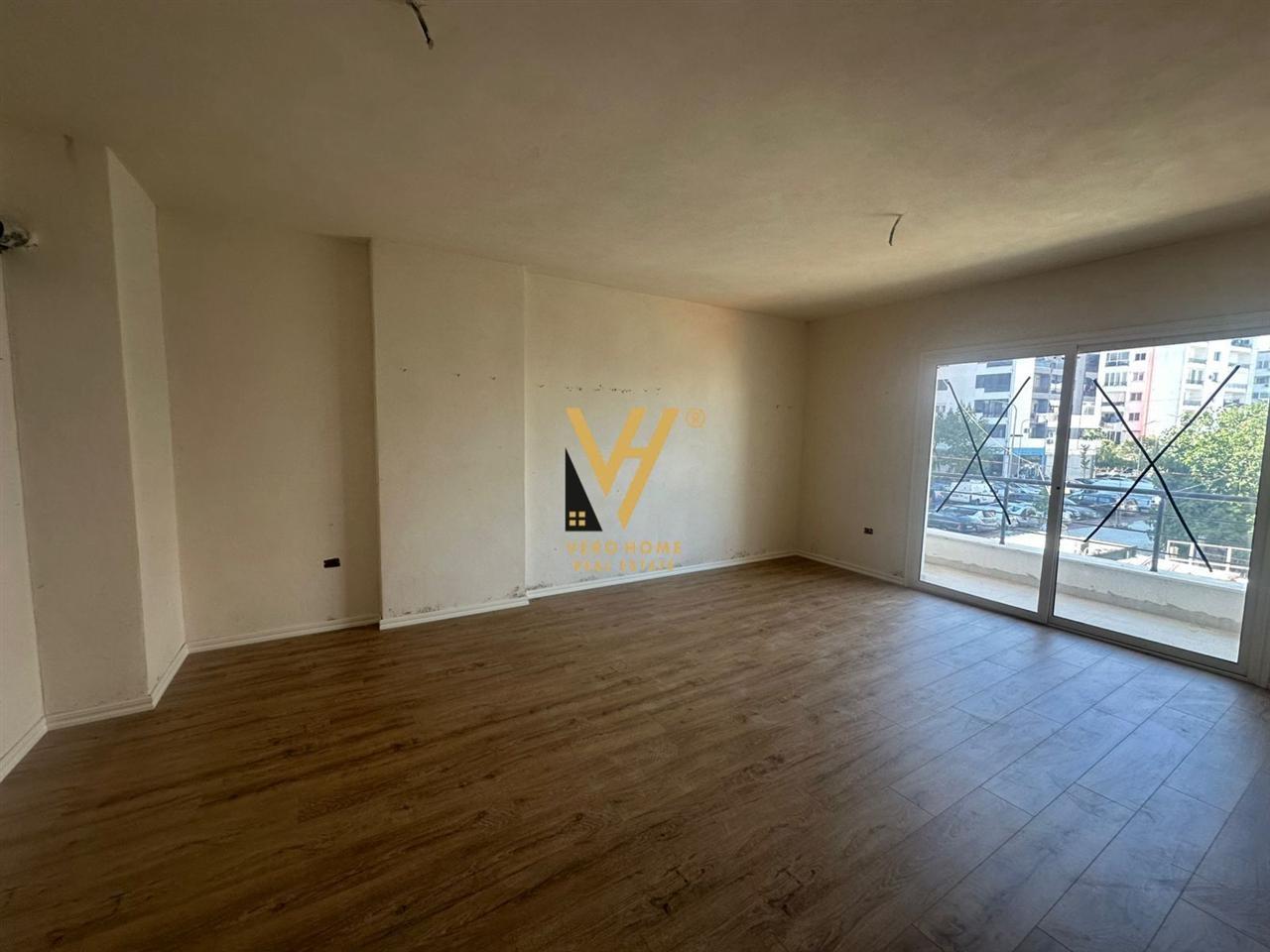 JEPET AMBIENT BIZNESI 260 M2 ME QERA NE YZBERISHT 1.500 EURO – Tiranë - 1