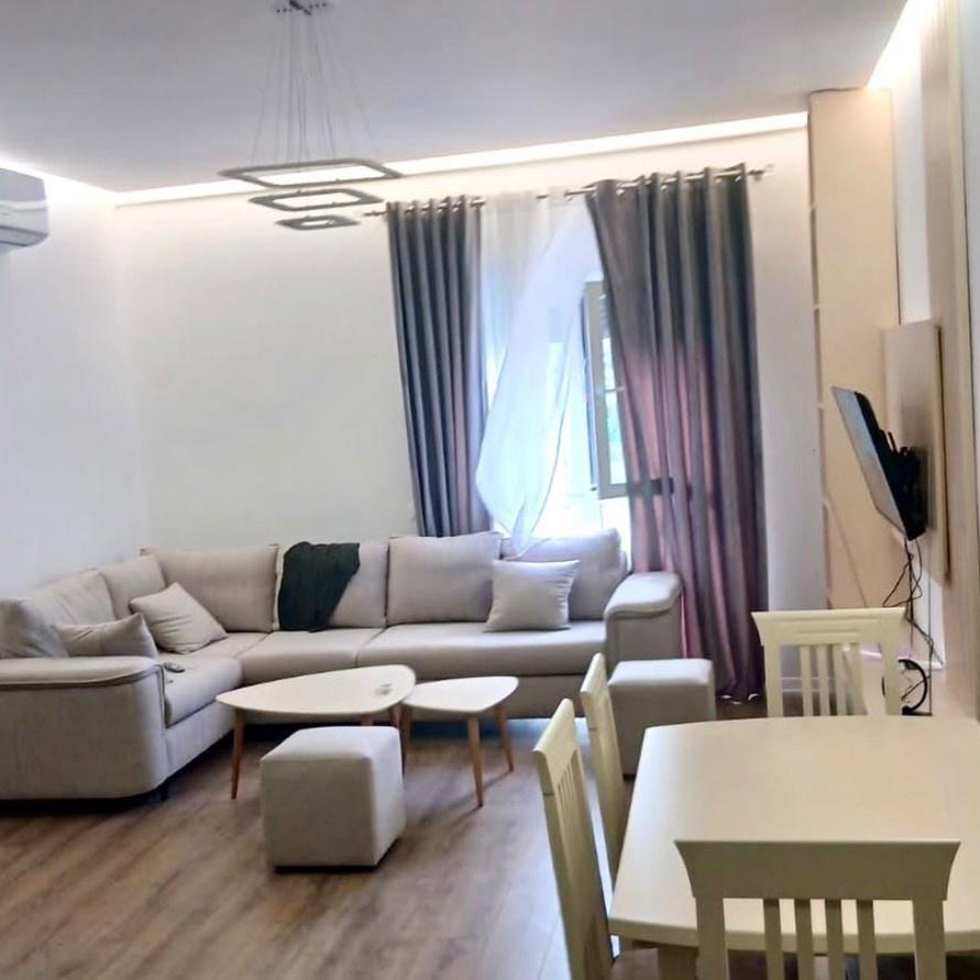 🏡✨ JEPET ME QIRA APARTAMENT 2+1 – PORTA TIRANA E RE 📍 Ven – Tiranë