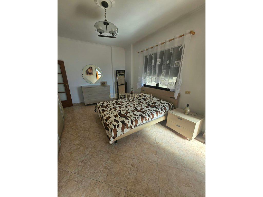 Apartament 3+2+2 Për Shitje në Ish rajoni ne Durrësit !!! – Durrës