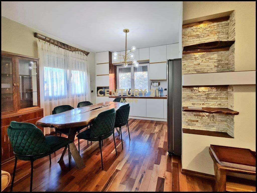 Duplex per Qira Tek Kopshti Botanik! – Tiranë - 1
