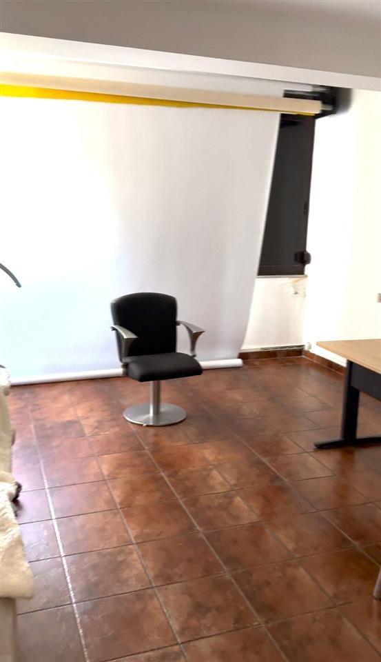 ZYRE ME QERA 106 M2 BLV.GJERGJ FISHTA 950 EURO – Tiranë - 1