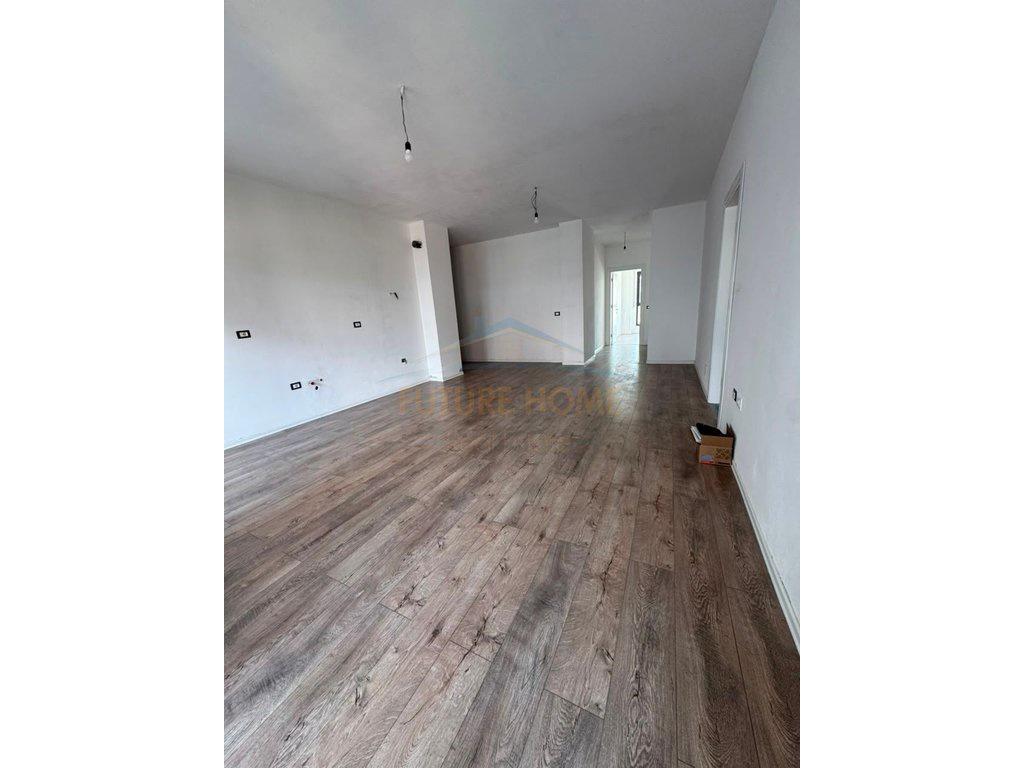069 479 2 476 SHITET APARTAMENT 3+1,BULEVARDI RI,JORDAN MISJ – Tiranë - 1