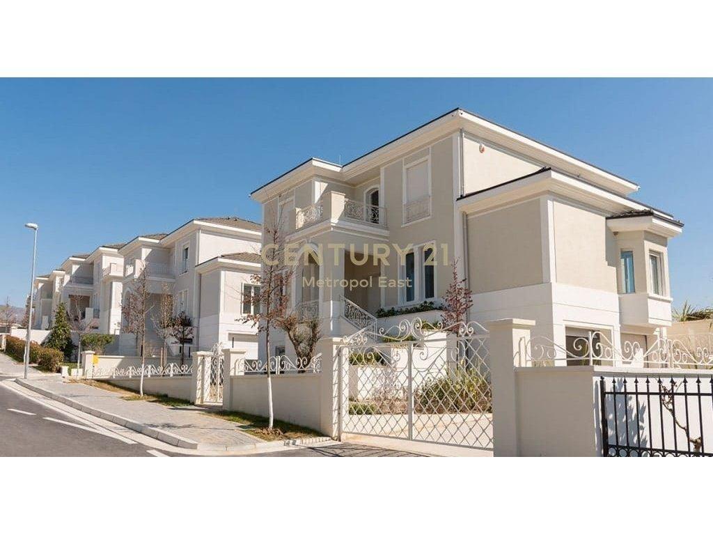 Vilë me pishinë për qira në "Rolling Hill" Residence – Tiranë
