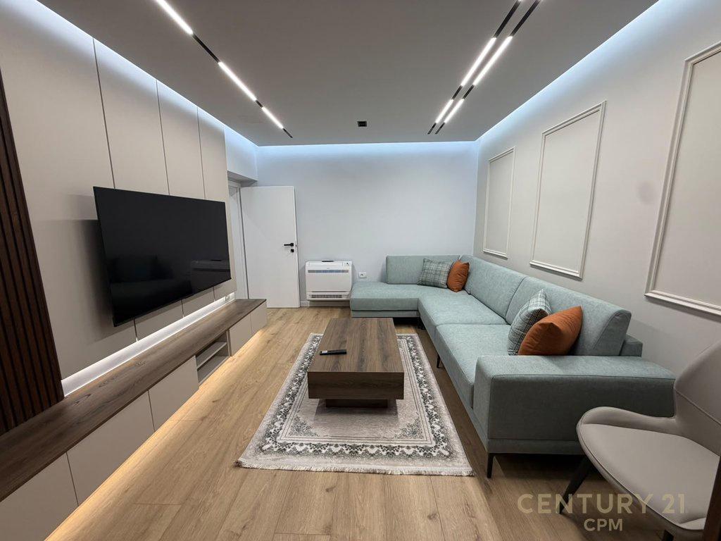 Apartament 2+1+2 Per Qira Prane Liceut Artistik! – Tiranë