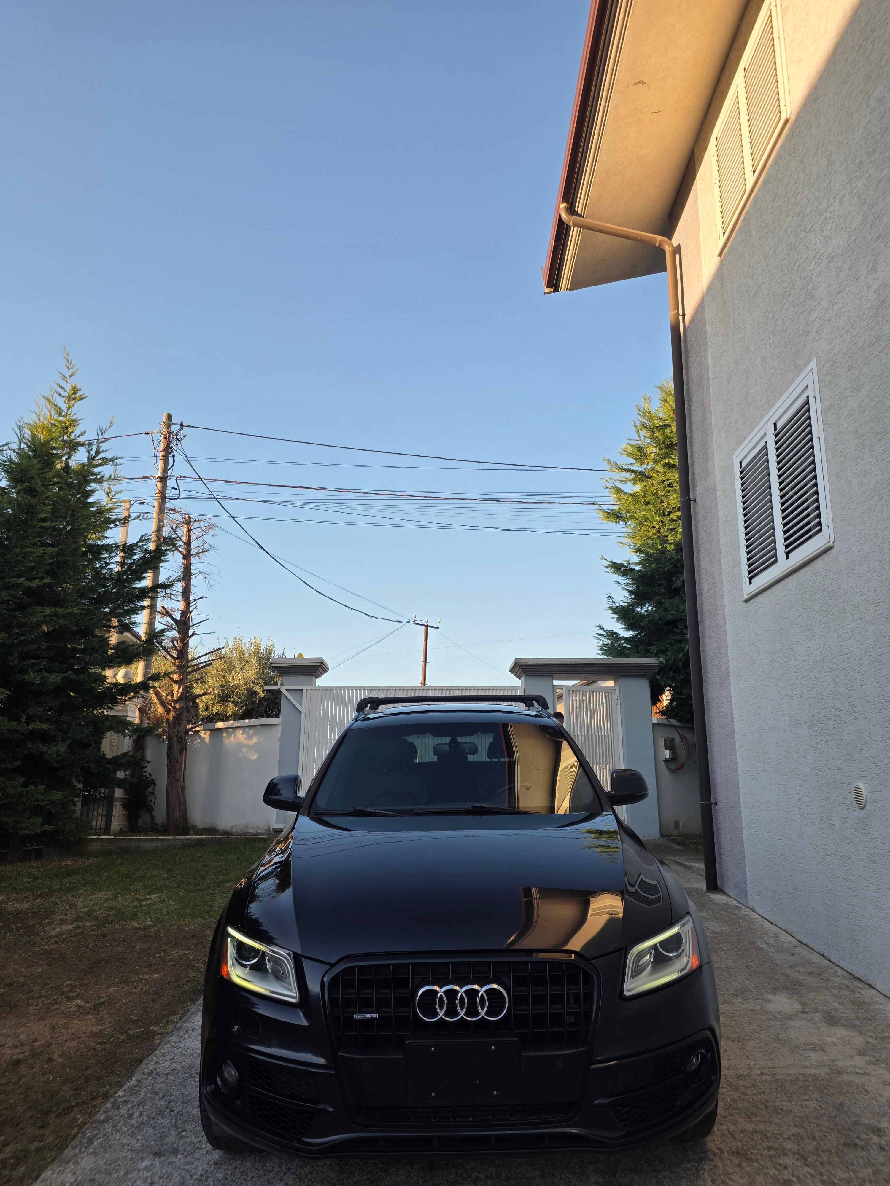 Makine ne gjendje 10/10 0692109064 Audi q5 Vitprodhim 2016 – Tiranë
