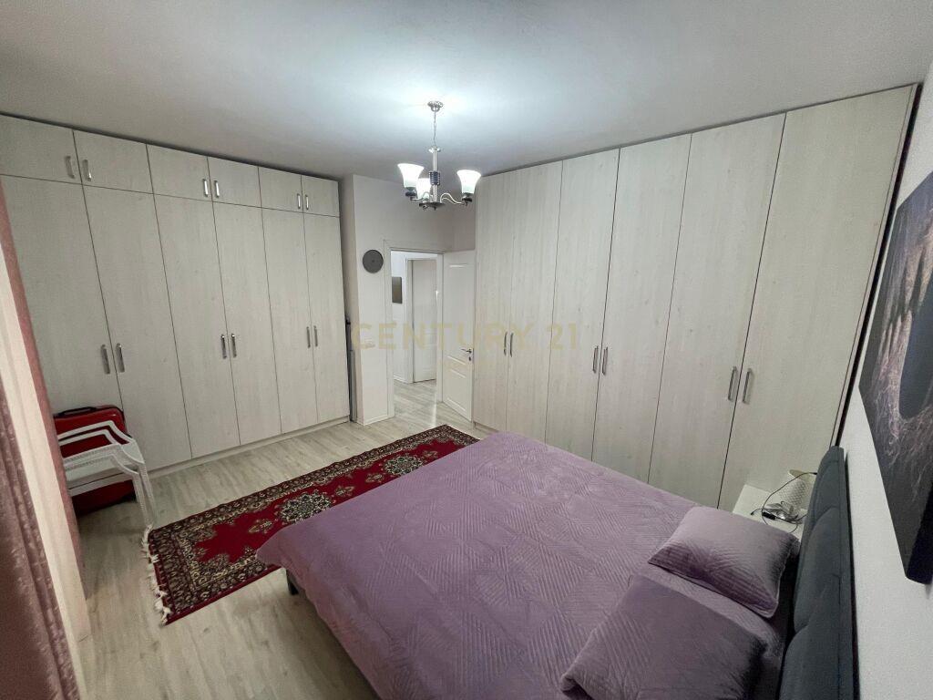Ish Parku ,shitet apartament 1+1 – Tiranë - 1