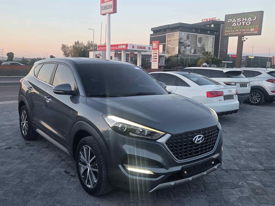 Hyundai Tucson 1.7 nafte 2017 okazion – Durrës - 1