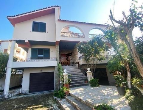 SHITET VILE PRIVATE 468 M2 RRUGA ELBASANIT 465.000 EURO – Tiranë