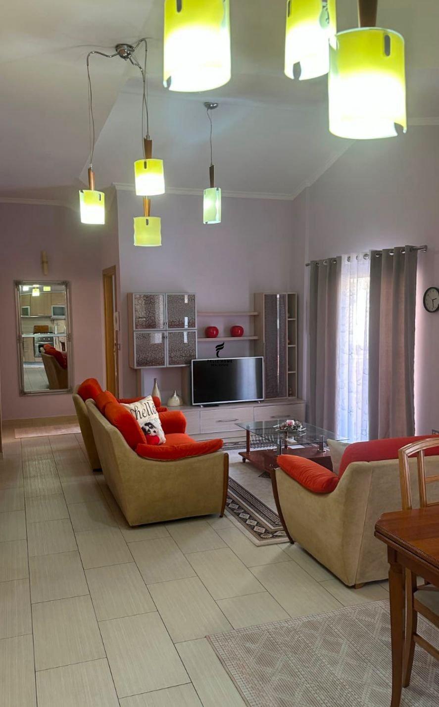 APARTAMENT ME QERA 3+1 KOMUNA E PARISIT 85.000 LEKE FH-6863 – Tiranë
