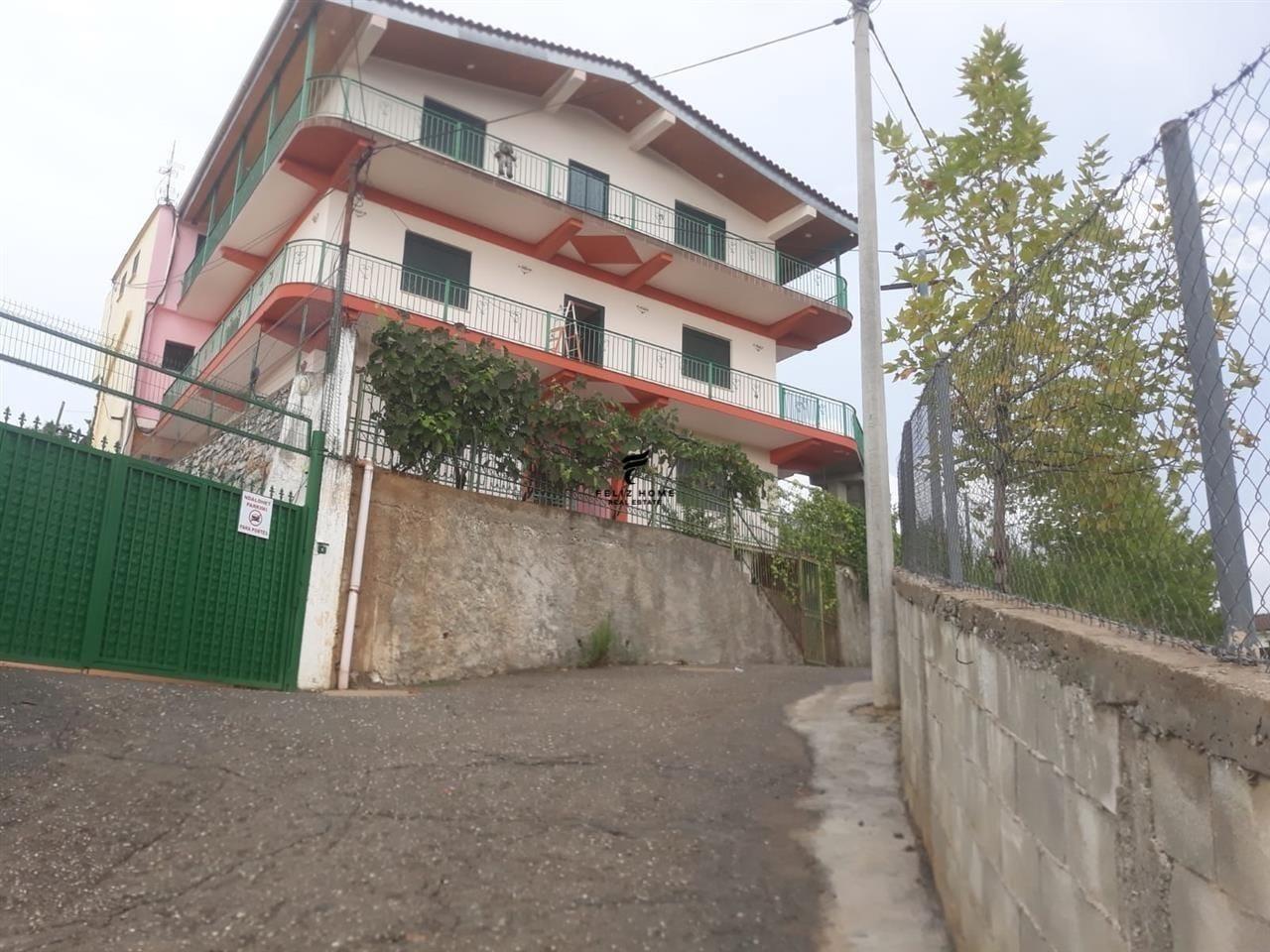 SHITET VILE,ISH UZINA E AUTOTRAKTOREVE,370.000 EURO. – Tiranë