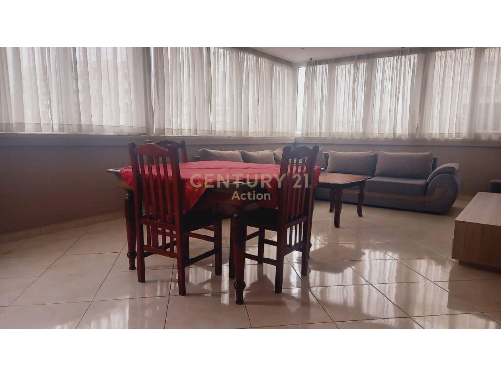 Shesim apartament 2+1,Rruga Ndre Mjeda ! – Tiranë - 1