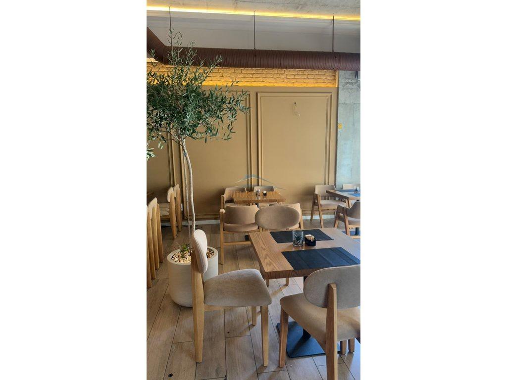 0693769552 Shitet, Ambient Biznesi, Kompleksi Fiori Di Bosco – Tiranë