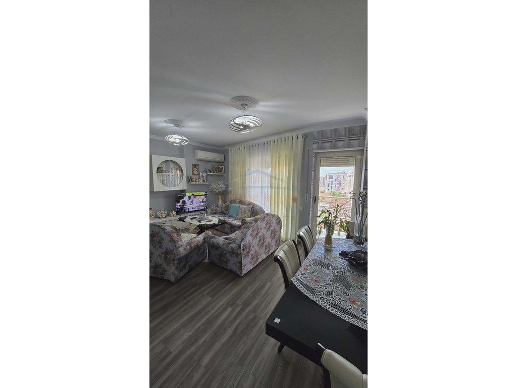 0692268458 Shitet, Apartament 2+1+2, Kompleksi Prestige, Rru – Tiranë