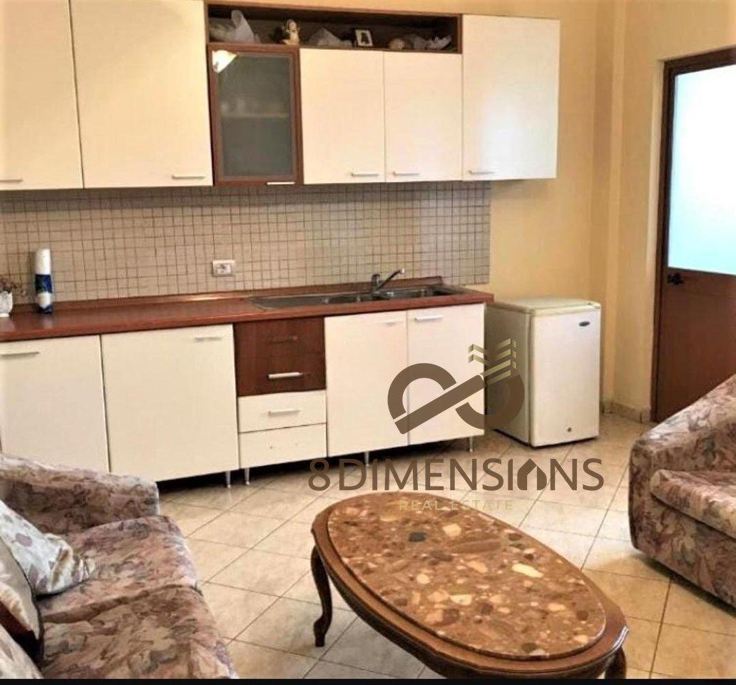 Ne Durres, prane Hotel âIliriaâ shitet Hotel 4 katesh â DurrĂ«s