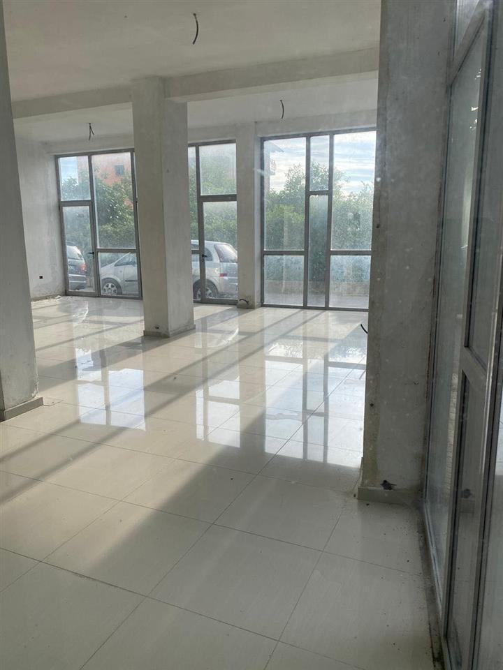 SHITET DYQAN 92 M2 PASKUQAN 150.000 EURO – Tiranë