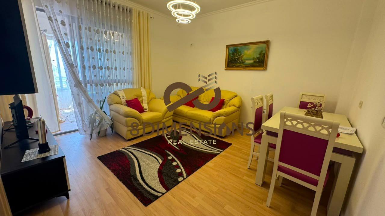 Jepet me qera Apartament 2+1 ne Fresk – Tiranë
