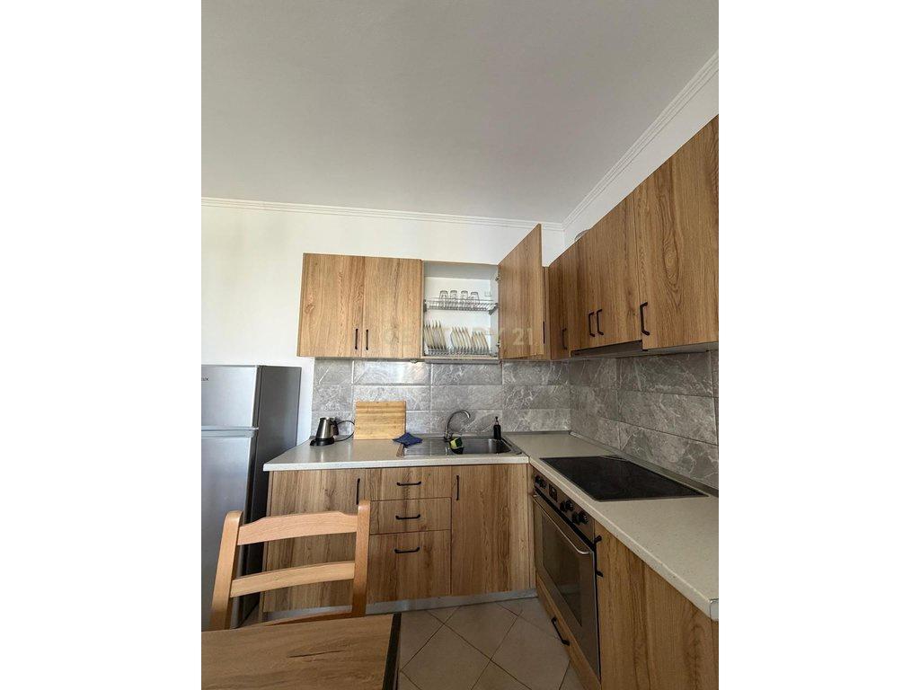 1+1 ME QERA NE PLAZH 450!!! 450 € /Muaj – Durrës