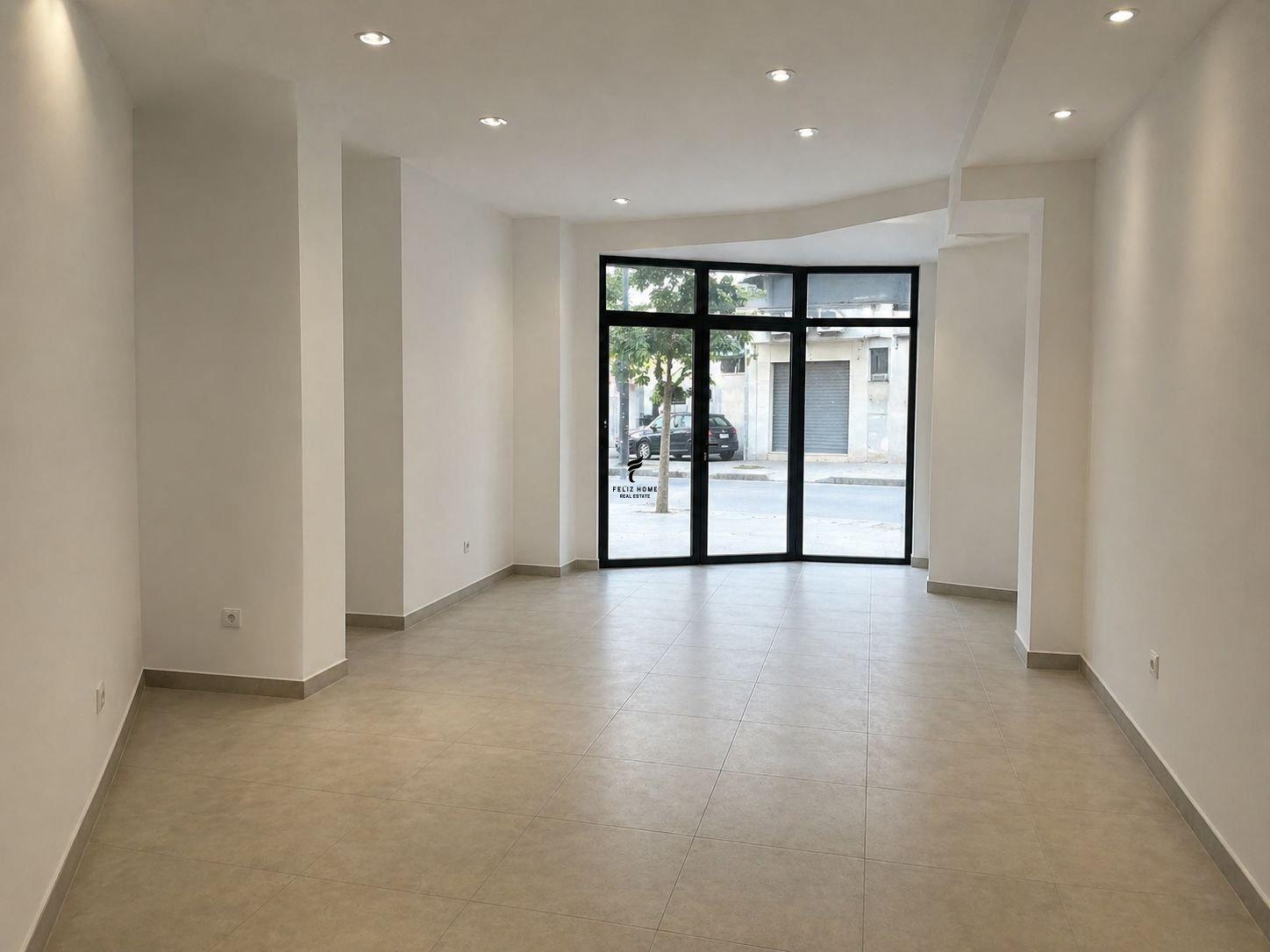 DYQAN ME QERA 55 M2 XHAMLLIK 100.000 LEKE FH-71794 – Tiranë