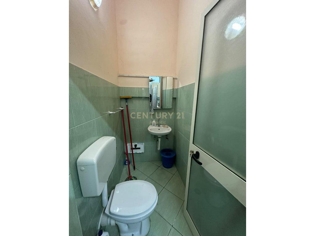 0693456519 Dyqan me qera Sheshi Pranvera – Durrës