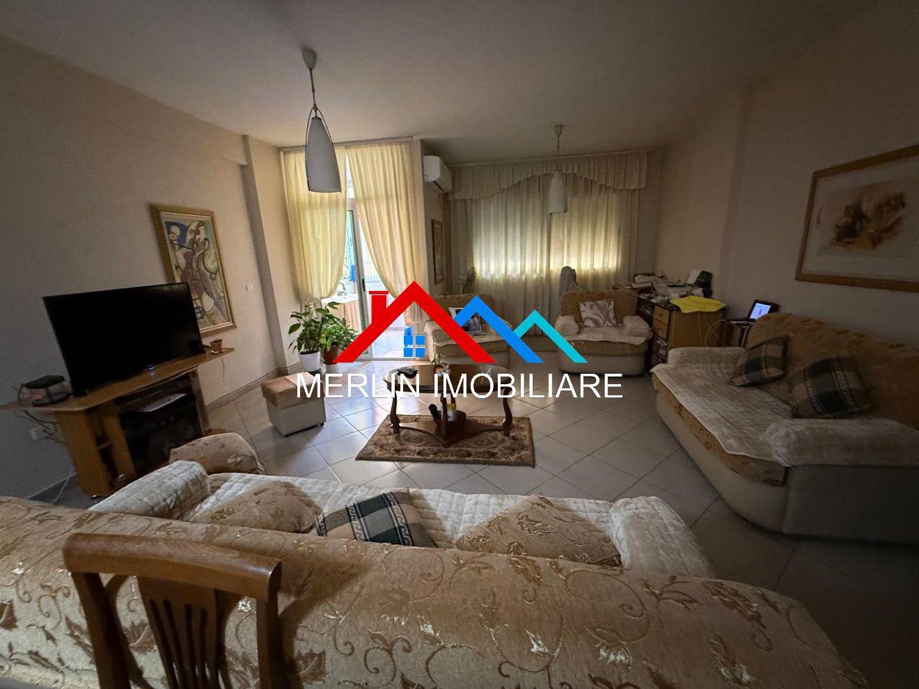JEPET APARTAMENT 2+1+2 ME QERA NE KOMUNEN E PARISIT. – Tiranë - 1