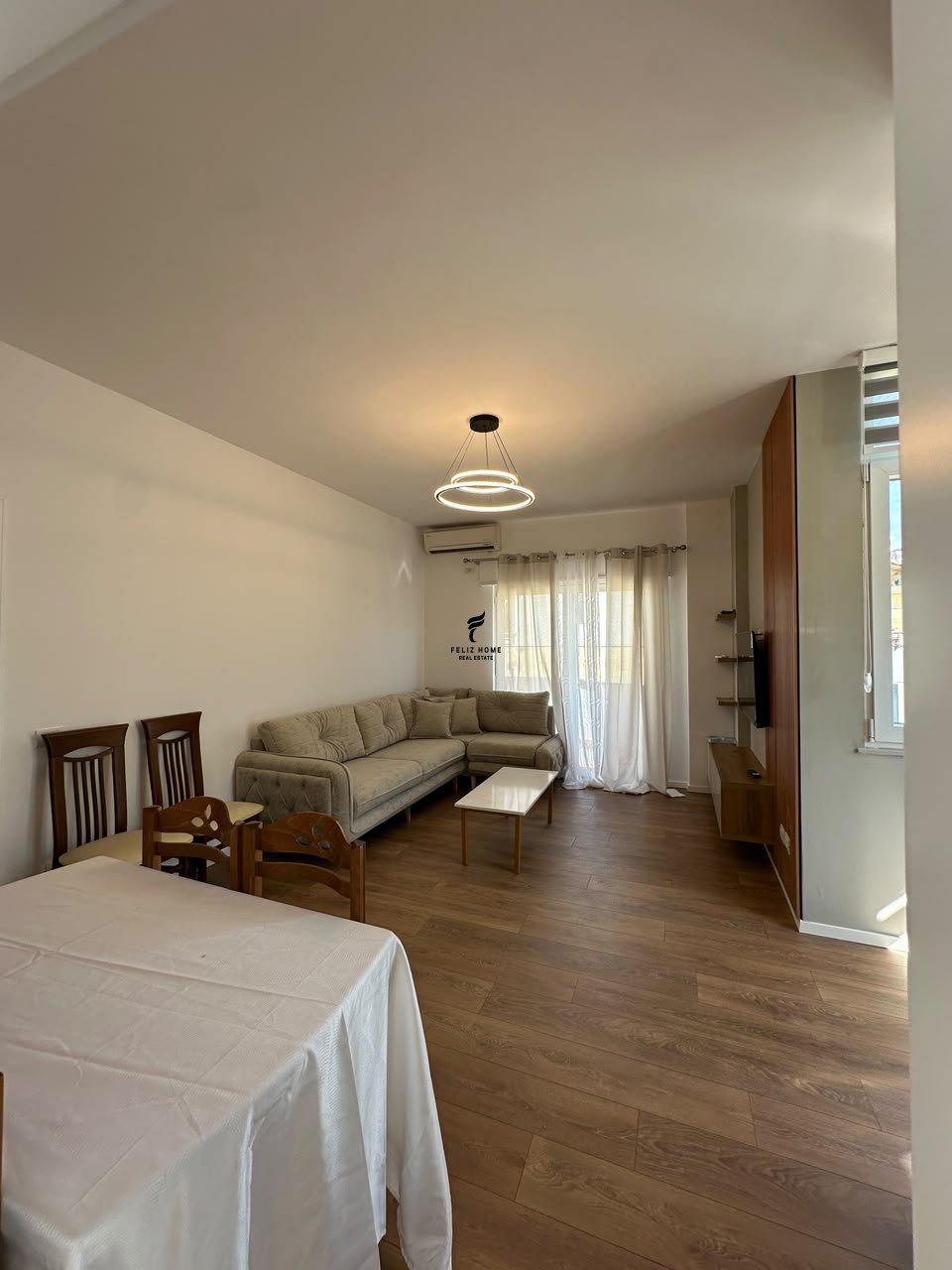 APARTAMENT ME QERA 2+1 KOPSHTI ZOOLOGJIK 90.000 LEKE FH-7901 – Tiranë