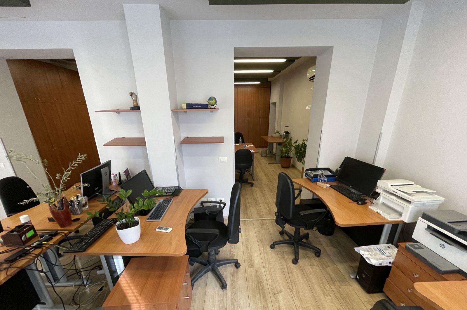 ZYRE ME QERA 120 M2 QENDER 160.000 LEKE – Tiranë