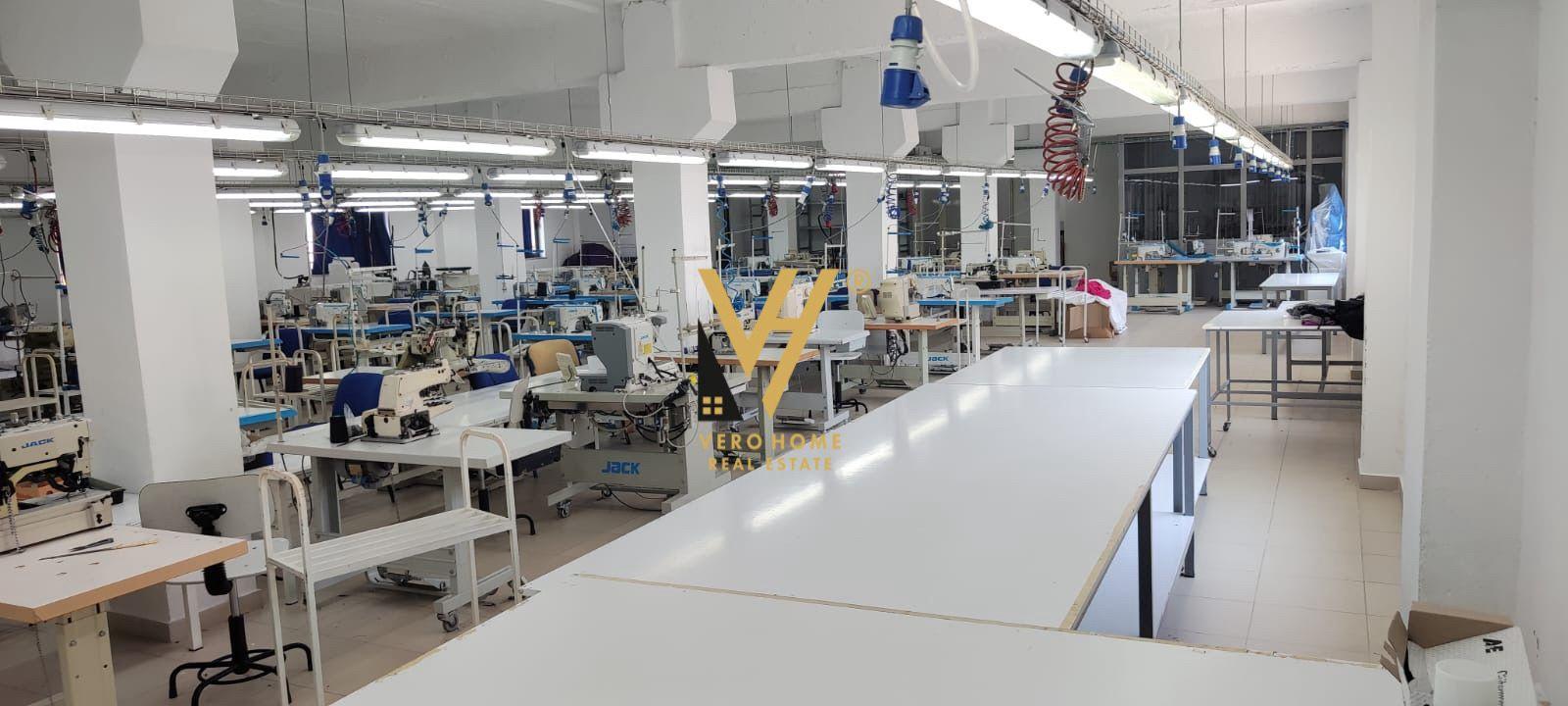 JEPET MAGAZINE 900 M2 ME QIRA NE KOMBINAT 2.850 EURO – Tiranë