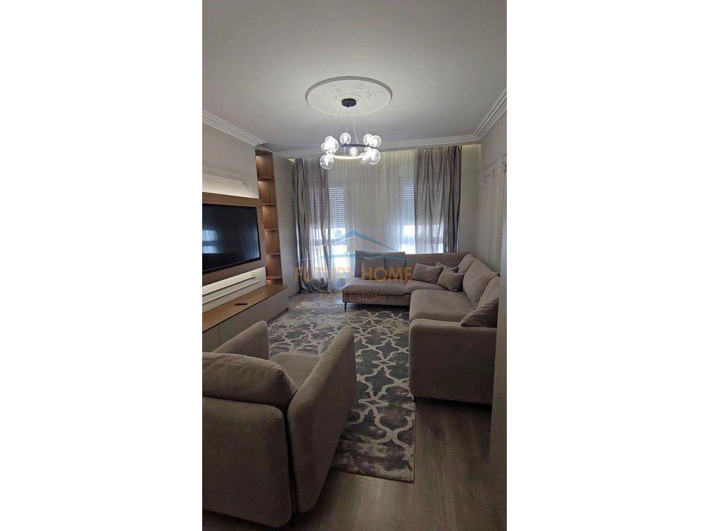 0696006906 Qira, Apartament 1+1, Kompleksi Kontakt, Tirane – Tiranë - 1