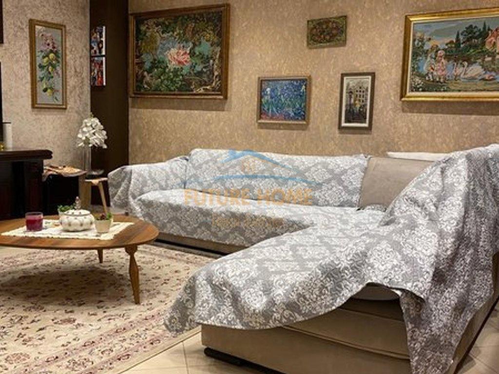 0695135860 Shitet, Apartament 3+1+2, Fresku, Tiranë – Tiranë