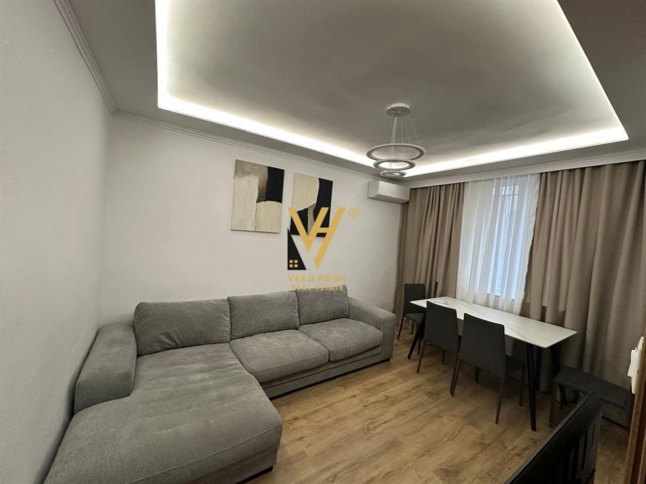 SHITET APARTAMENT 2+1 TE RRUGA E KAVAJES 250.000 EURO – Tiranë