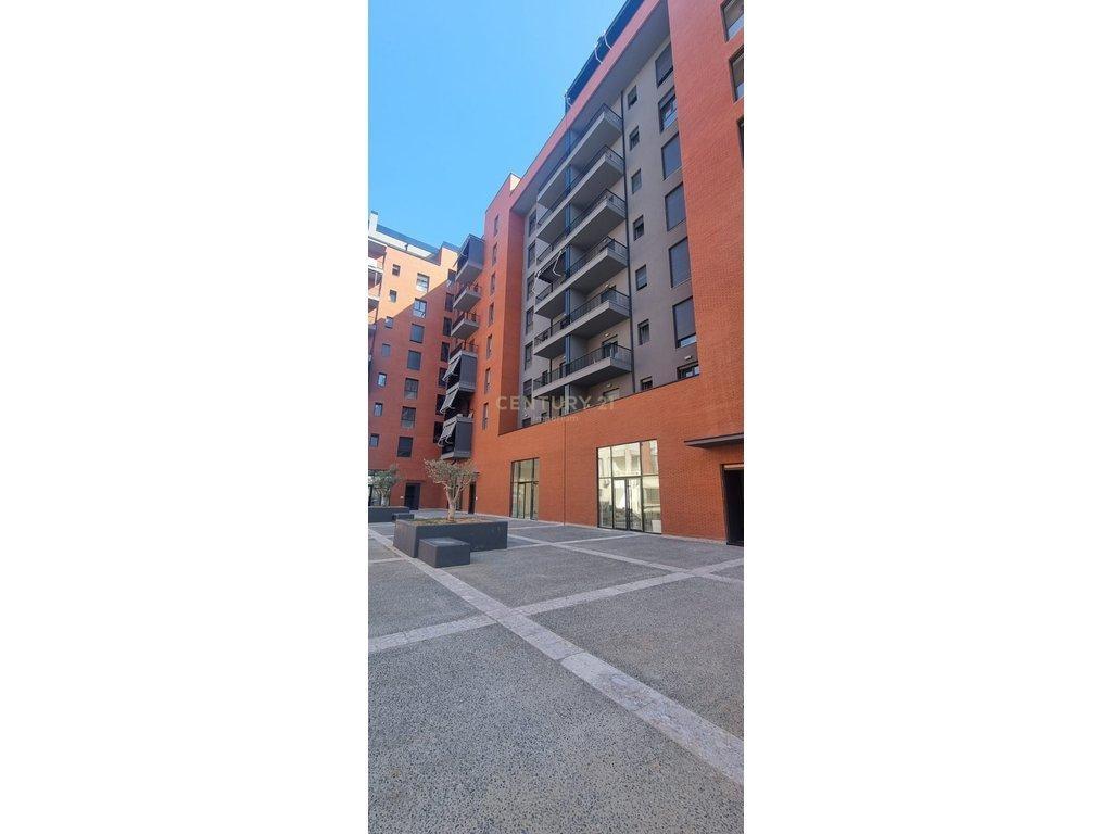 Shitet Apartament 2+1 në Qendër të Kamzës – I Sapoperfunduar – Tiranë - 1