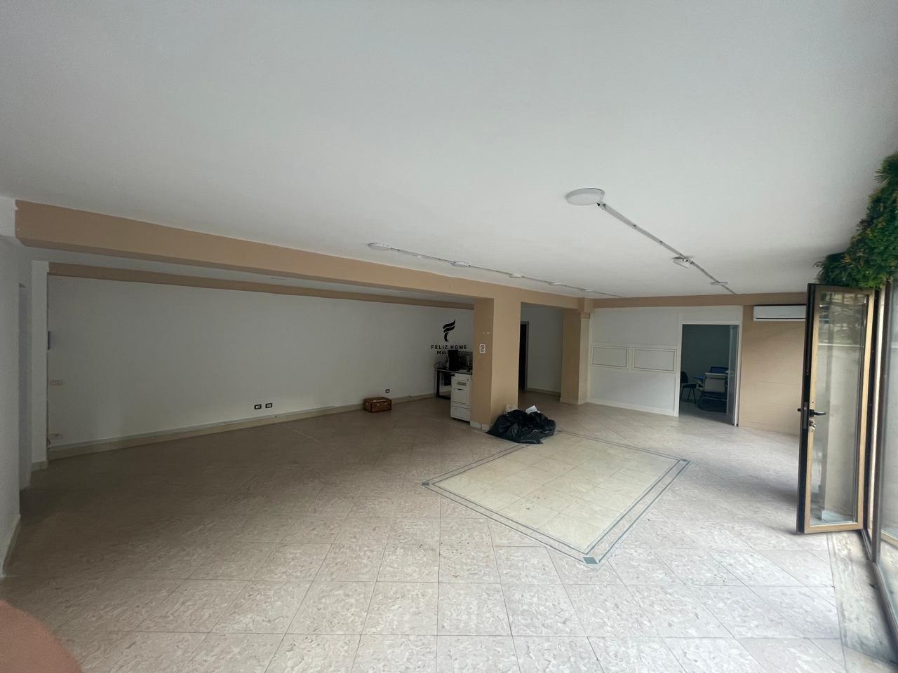 ZYRE ME QERA 163M2 PAZARI I RI 1.600 EURO FH-74658 – Tiranë