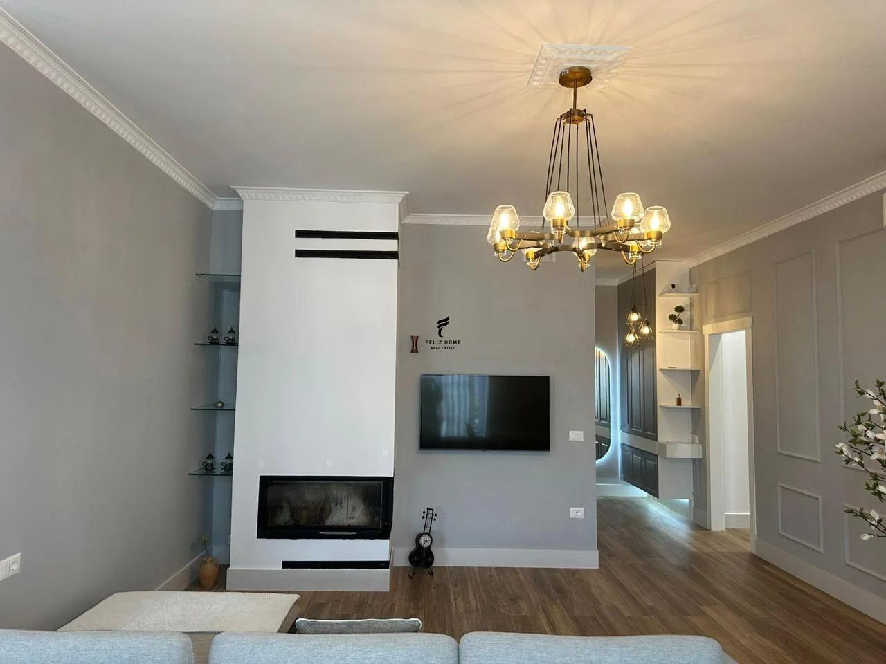 APARTAMENT ME QERA 2+1+2 TEG 190.000 LEKE – Tiranë