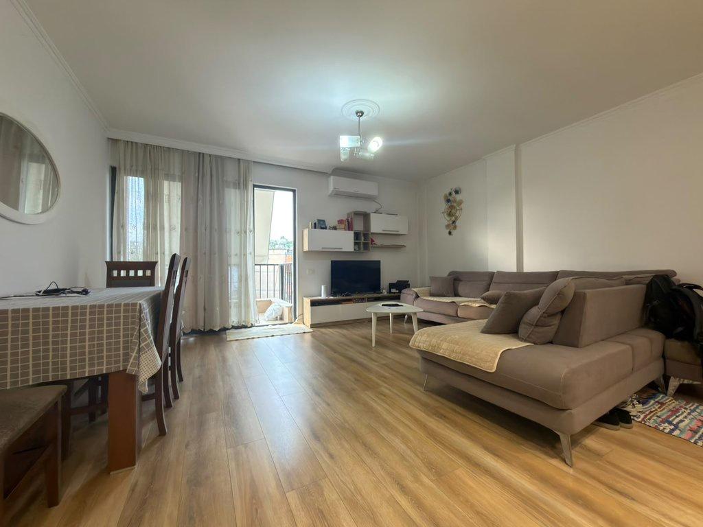 Rruga e Durrësit - Japim me qira apartament 3+1 – Tiranë - 1