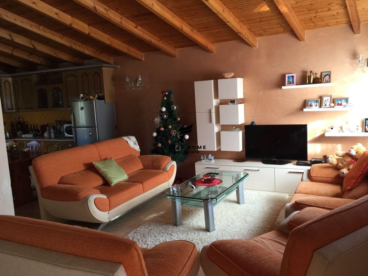 SHITET VILE 400 M2 VLORE 220.000 EURO – Tiranë