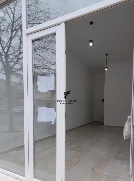 DYQAN ME QERA 30 M2 21 DHJETORI 900 EURO – Tiranë - 1