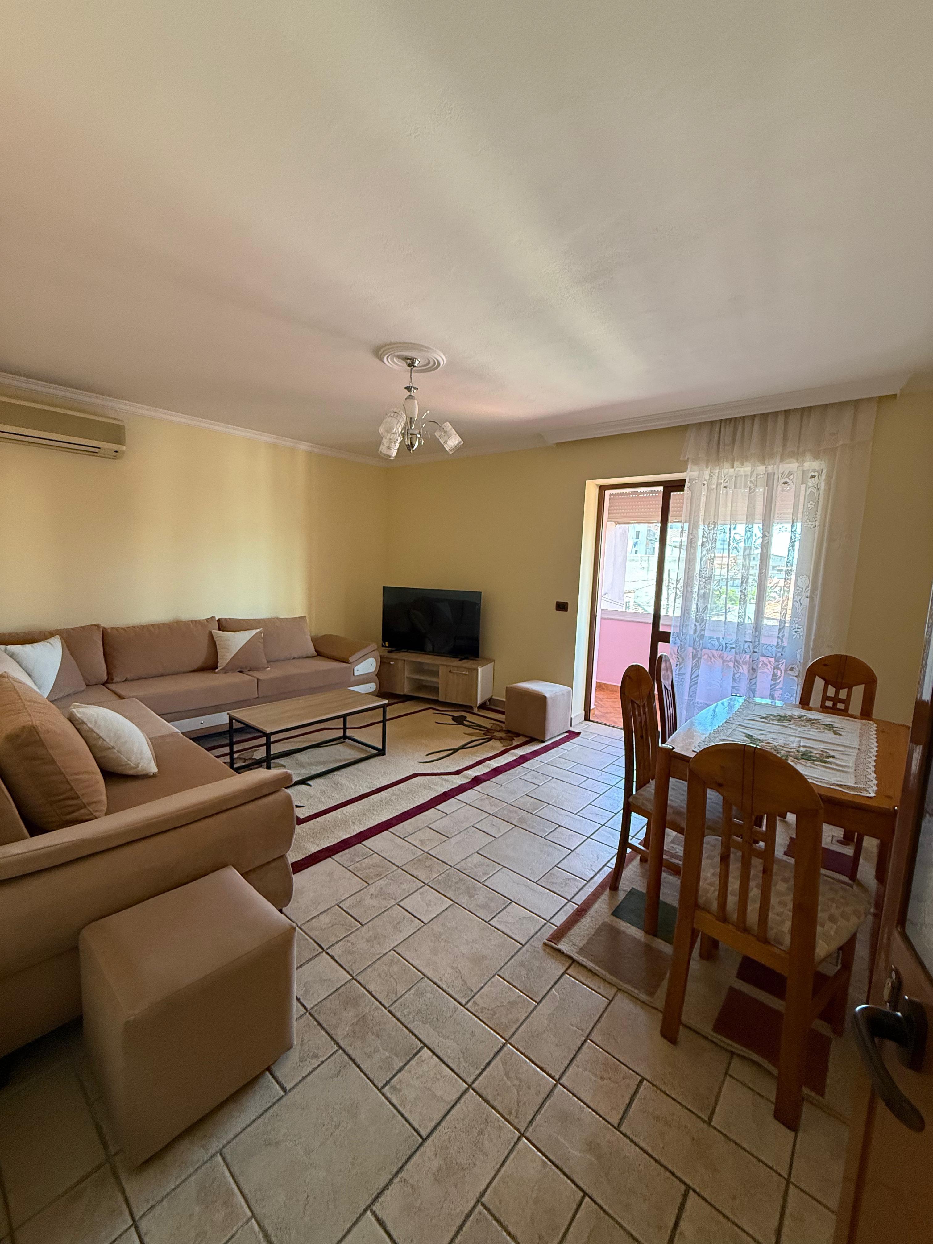 SHITET APARTAMENT 2+1 XHAMLLIK 16.000.000 LEKE – Tiranë