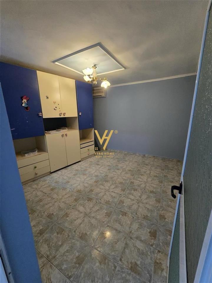 JEPET AMBIENT ME QERA TE SPITALI NENE TEREZA 600 EURO – Tiranë