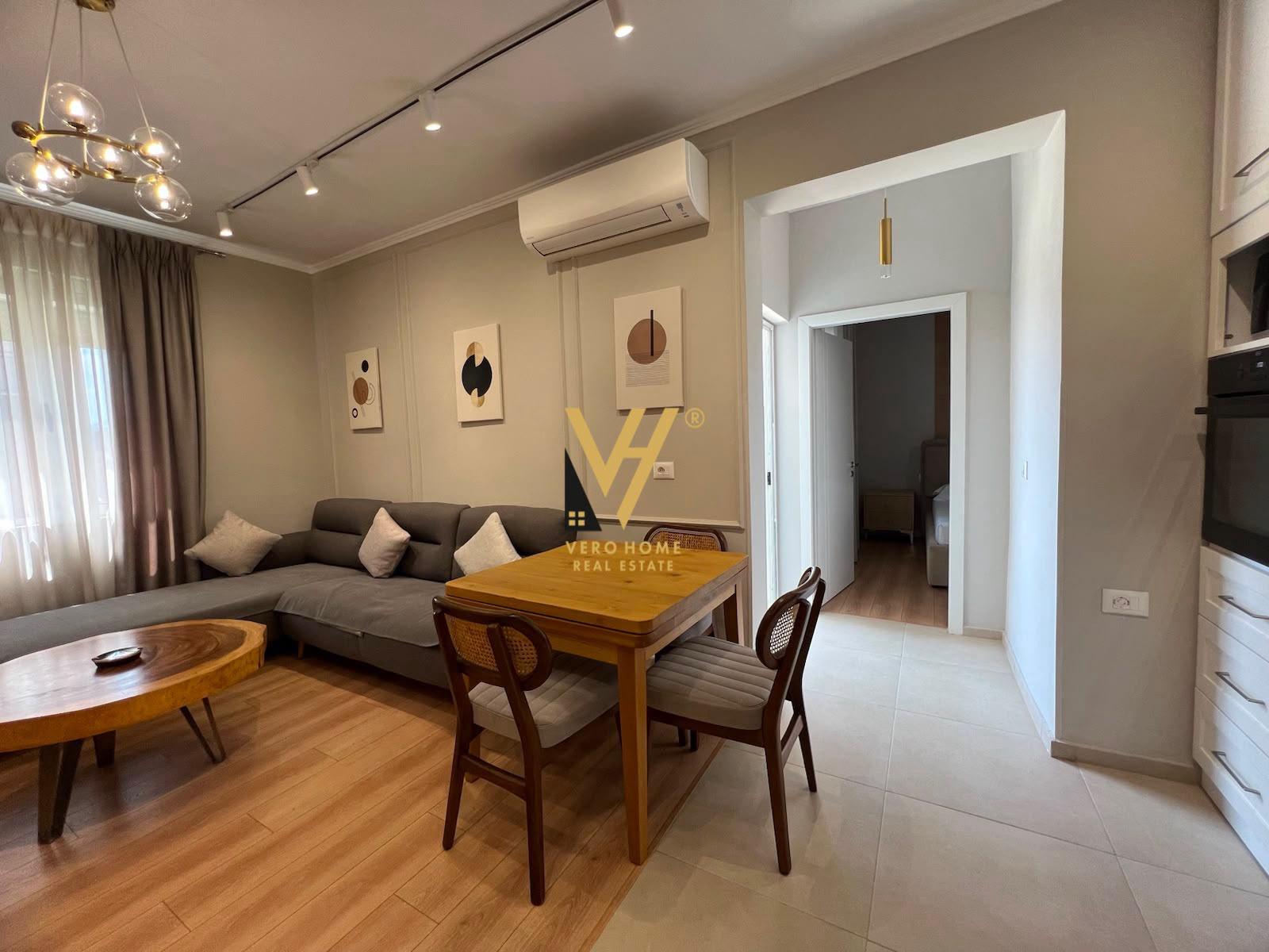 SHITET APARTAMENT 2+1+BLK TE PAZARI I RI 220.000 EURO – Tiranë