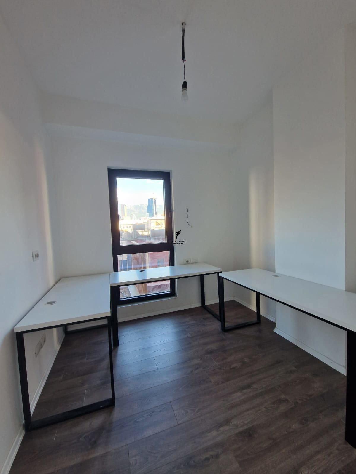 ZYRE ME QERA 103M2 RRUGA E KAVAJES 1.070 EURO FH-80550 – Tiranë