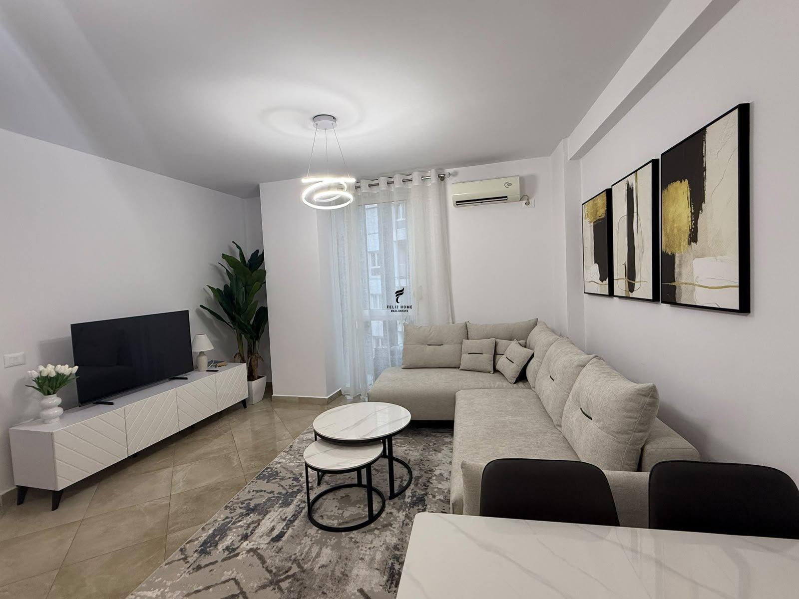 APARTAMENT ME QERA 2+1 RRUGA E BARRIKADAVE 80.000 LEKE FH-84 – Tiranë