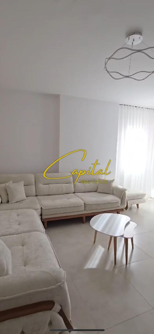 APARTAMENT ME QIRA 2+1 KOMPLEKSI GOLDEN PARK 3 65.000 LEKE – Tiranë - 1