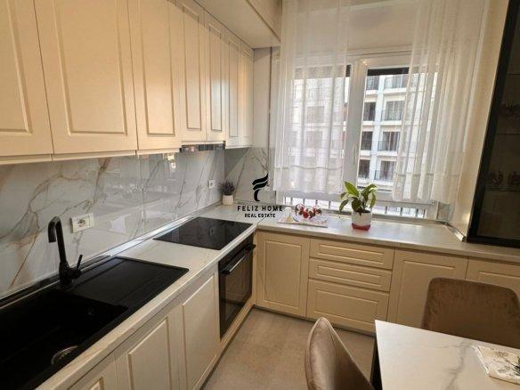 APARTAMENT ME QERA 2+1+2 PAZARI I RI 1.000 EURO FH-67779 – Tiranë