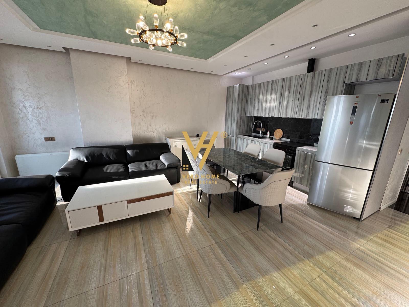 JEPET APARTAMENT 1+1+BLK ME QERA TE ISH FUSHA 72.000 LEKE – Tiranë