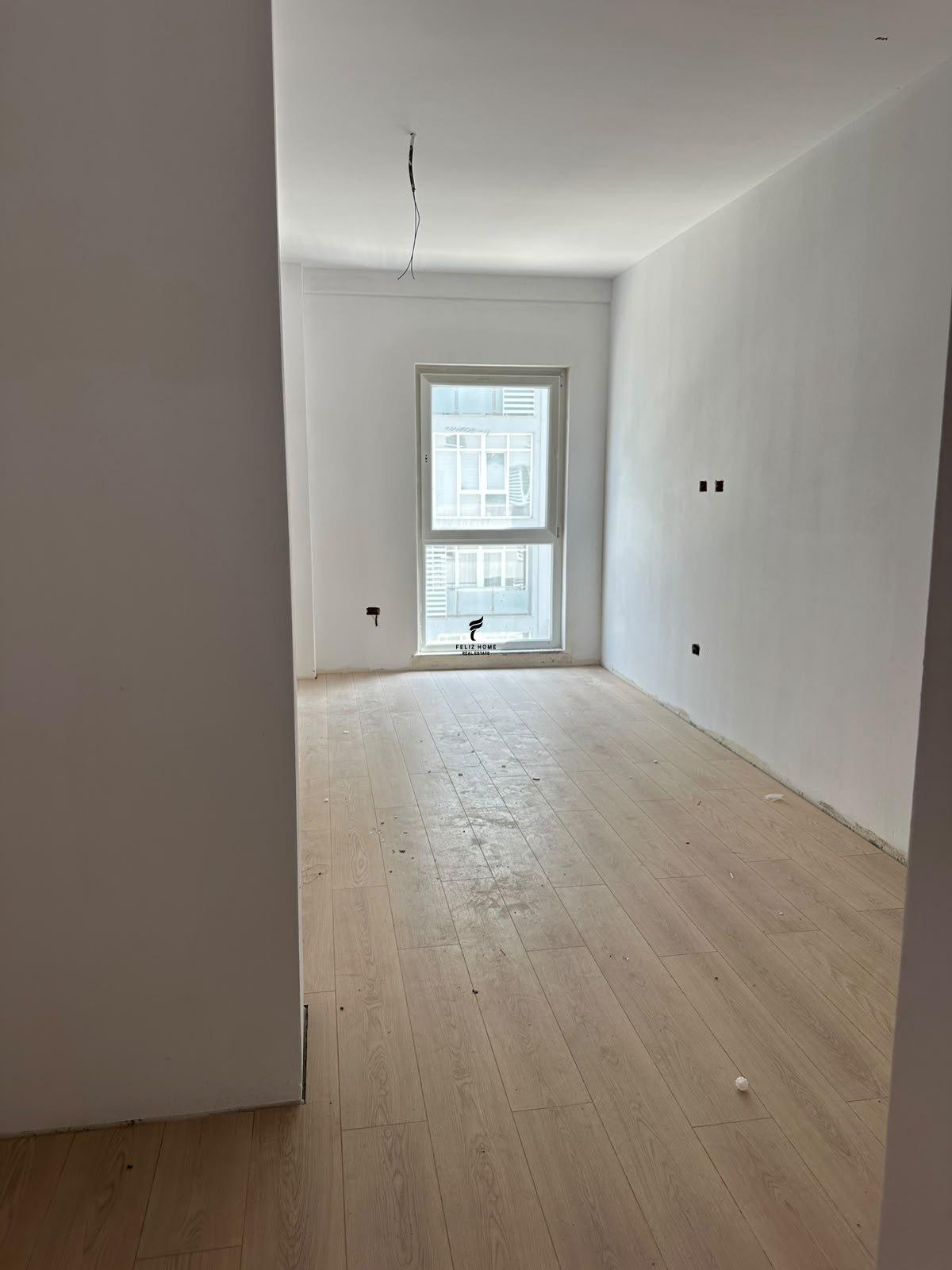 ZYRE ME QERA 110 M2 KOMUNA E PARISIT 100.000 LEKE FH-85919 – Tiranë - 1