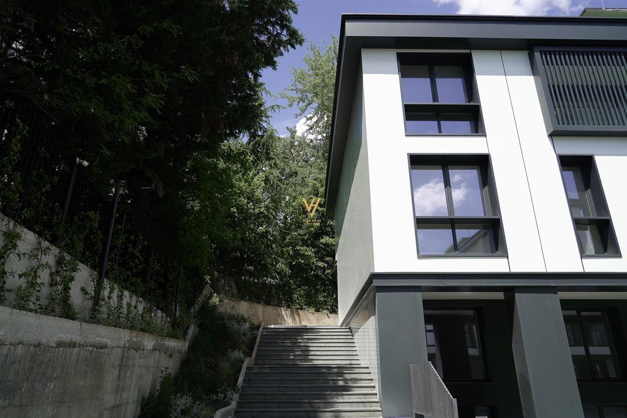 SHITET APARTAMENT 2+1+2+BLK TE KOM ALTEA , SAUKU 359.800EURO – Tiranë