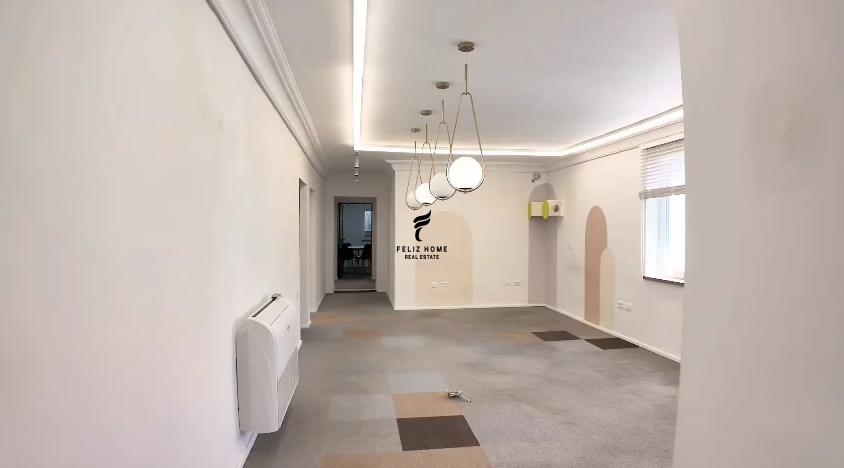 ZYRE ME QERA 130M2 RRUGA E DURRSIT 150.000 LEKE FH-68195 – Tiranë