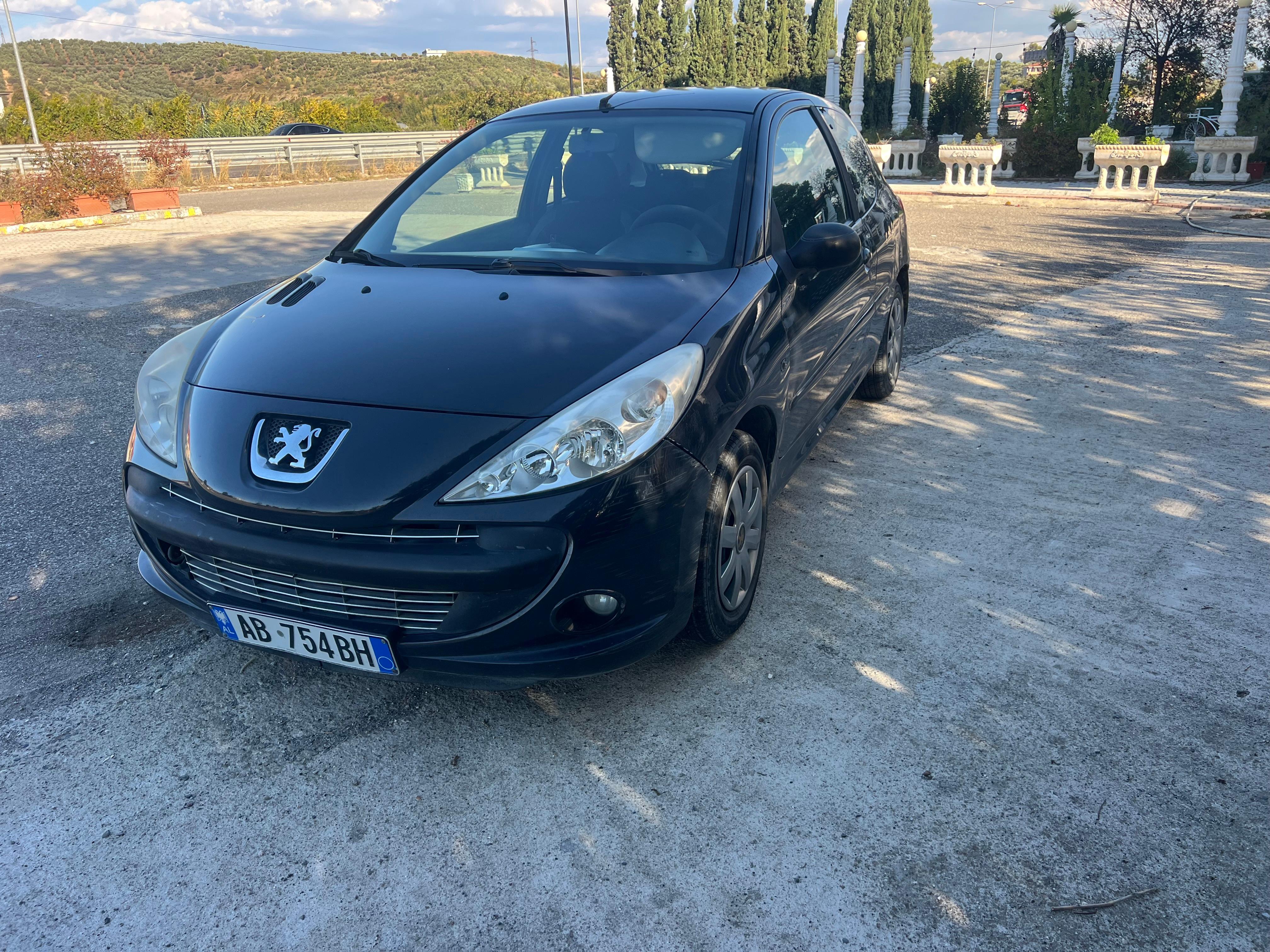 OKAZION PEUGEOT GAZ & BENZIN 2011 – Kavajë