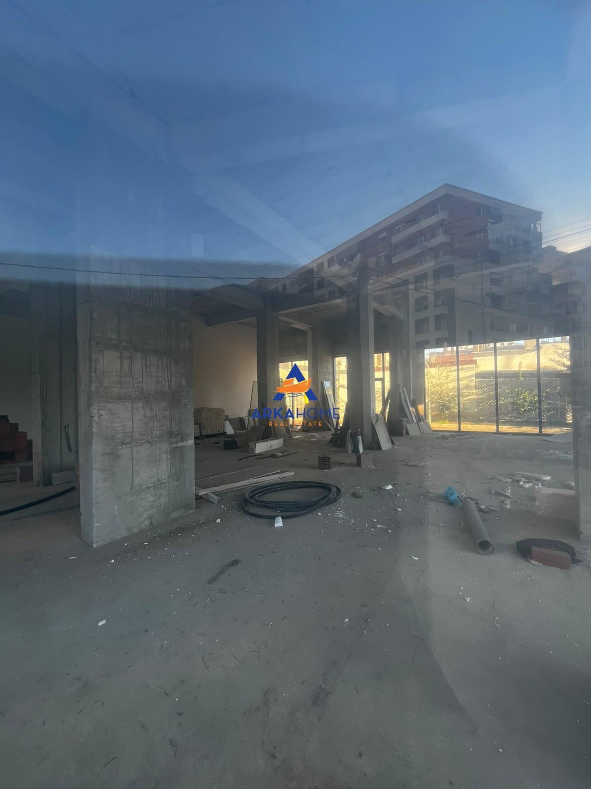 SHITET DYQAN 246 M2 "ASTIR" 1230000 EURO – Tiranë - 1