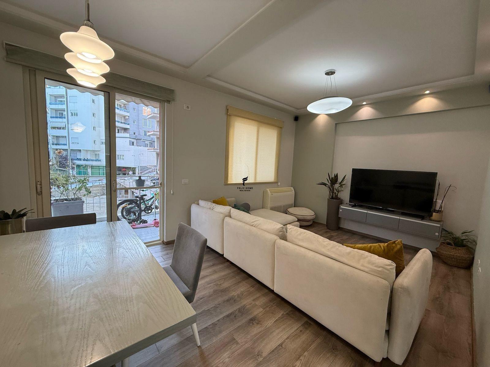 APARTAMENT ME QERA 2+1 KOPSHTI ZOOLOGJIK 750 EURO FH-91231 – Tiranë